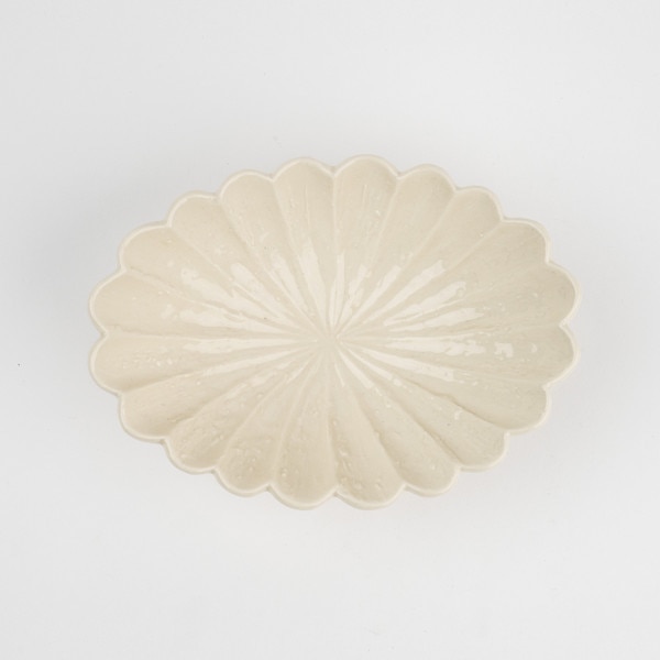 Image of Kikuwari White Oval Footed Bowl 6.75" 3