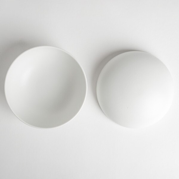Image of Ren Drop-Shaped Lidded Bowl 4" 4