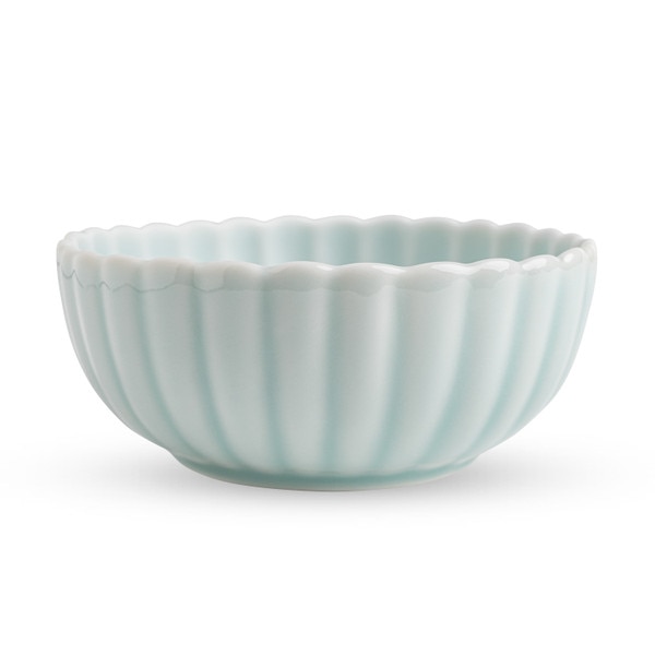 Image of Moist Seiji Kikuwari Small Bowl 3.75" 2