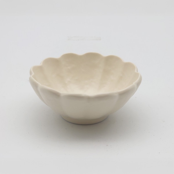 Image of Kohiki White Floral Bowl 4.25" 1