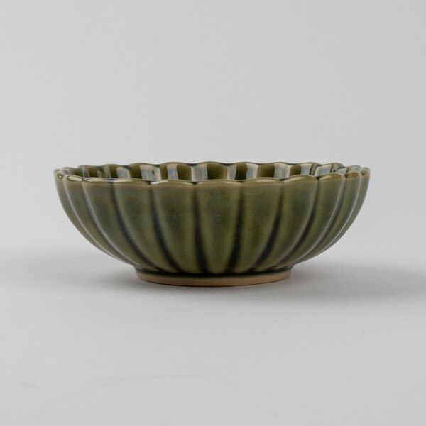 Image of Oribe Green Kikuwari Bowl 4.5" 2