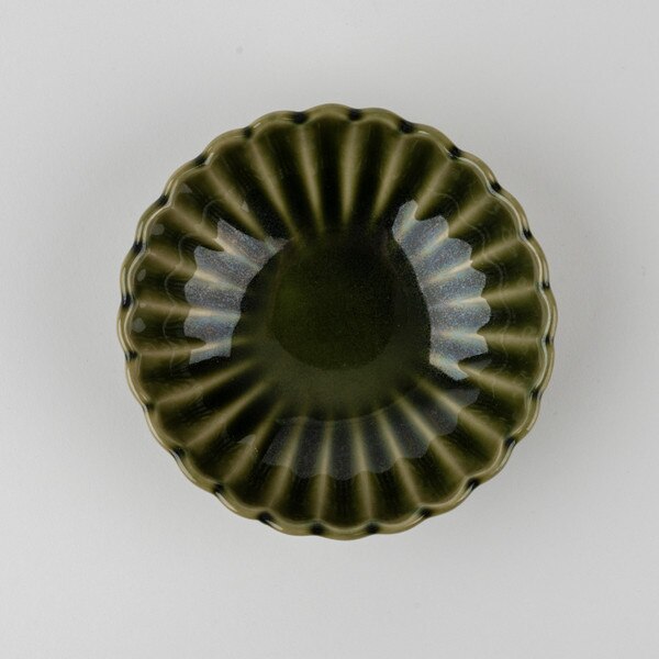 Image of Oribe Green Kikuwari Bowl 4.5" 3