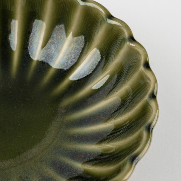 Image of Oribe Green Kikuwari Bowl 4.5" 4