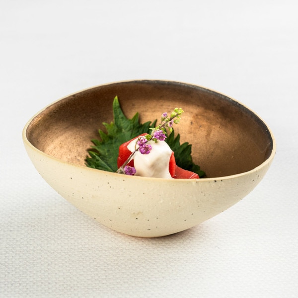Image of Kinzome Gold White Round Bowl 5.5” 4