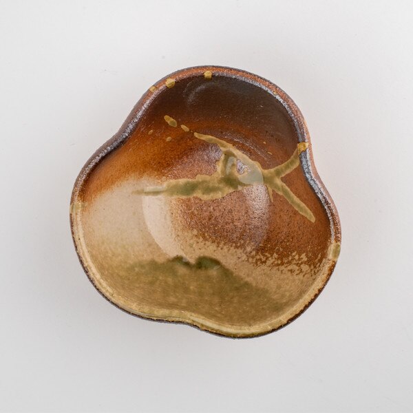 Image of Aged Shigaraki Abstract Bowl 4.75" 3