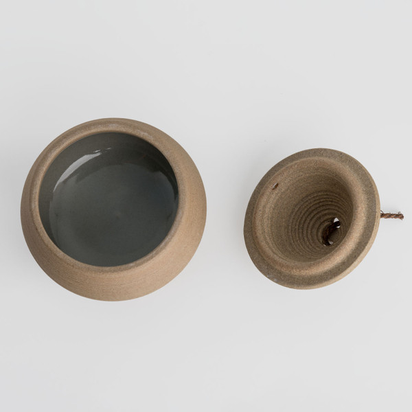 Image of Brown Spiral Lidded Bowl 3.75" 4