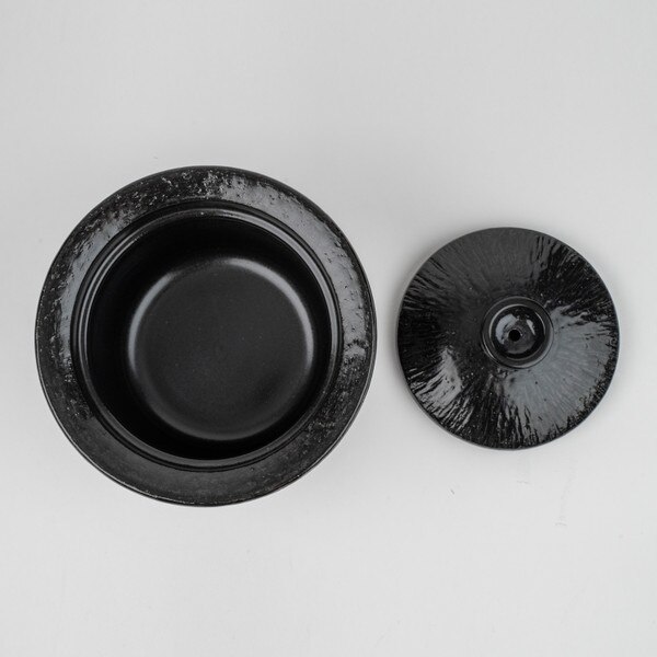 Image of Arita Black Donabe for Rice 8.75" / Serves 3 4