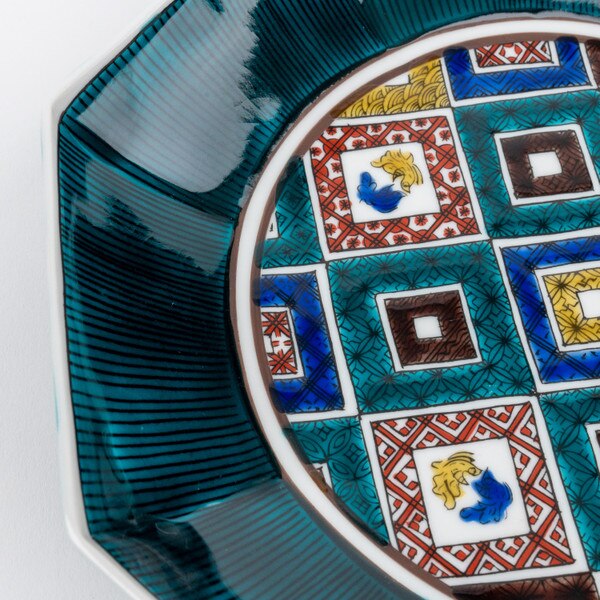 Image of Ishidatami Octagonal Plate 10" with Plate Stand 4