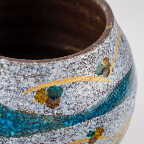 Image of Water Flowing Vase 6.75" 3