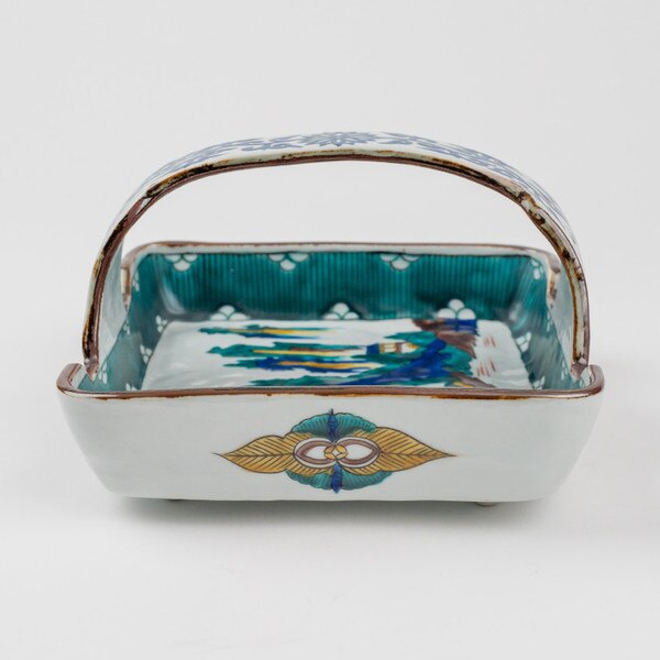 Image of Old Kutani Handled Bowl 8.25" 3