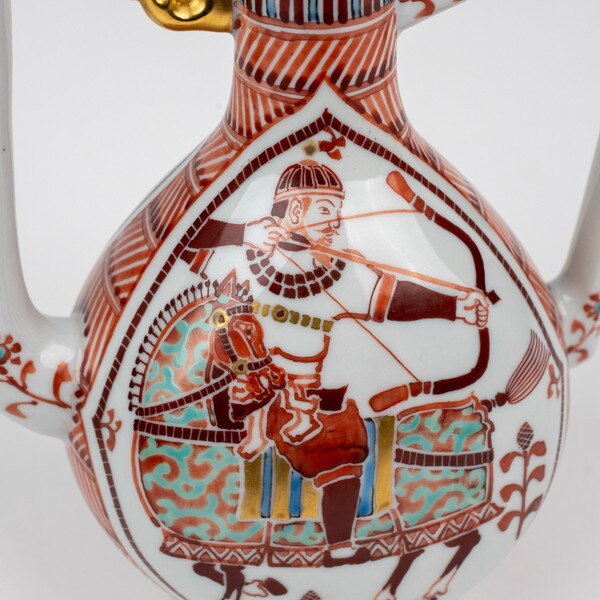 Image of Horseman Motif Sake Bottle and Cups 6