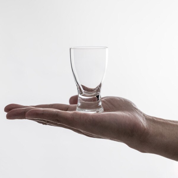 Image of Clear Curve Glass Sake Cup 2