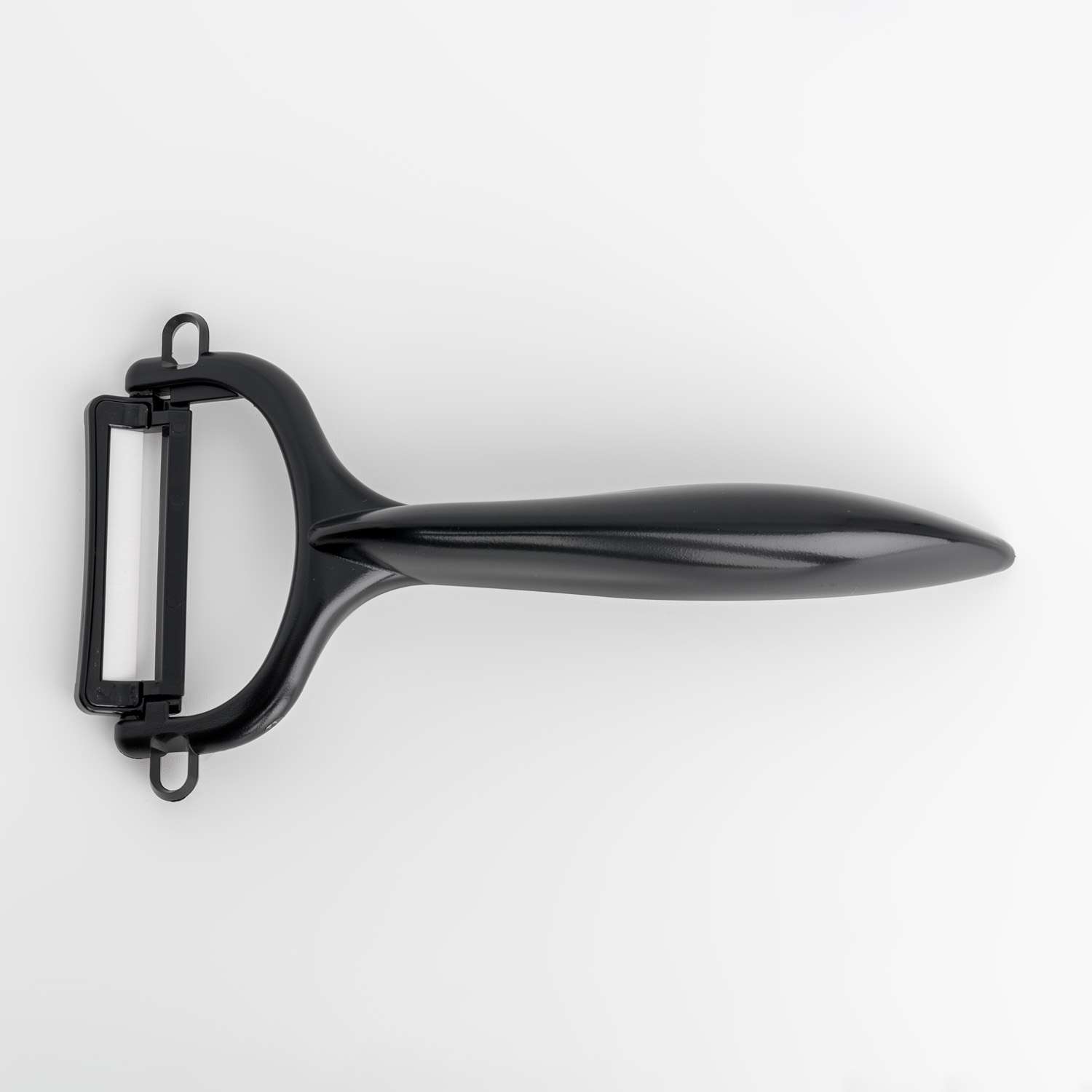 Kyocera Ceramic Vegetable Peeler | Korin