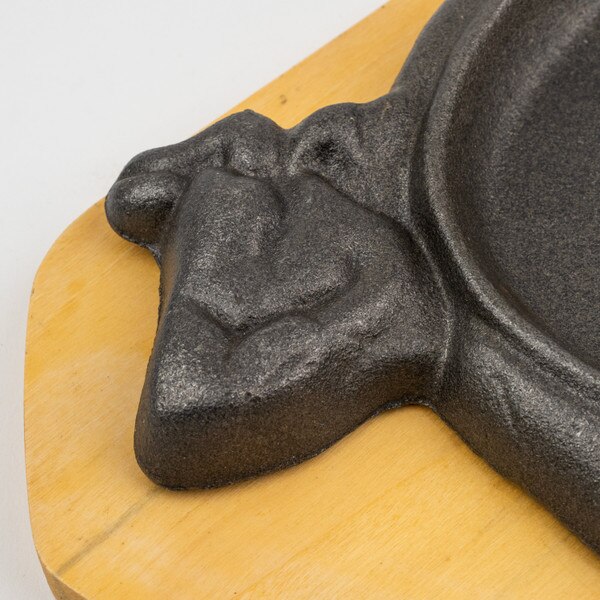 Image of Ox Steak Pan w/ Light Beige Wooden Base 12.5" 4