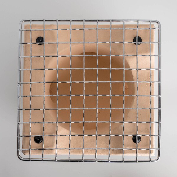 Image of White Hida Konro Grill with Wooden Base Net Screen 5.5" 3