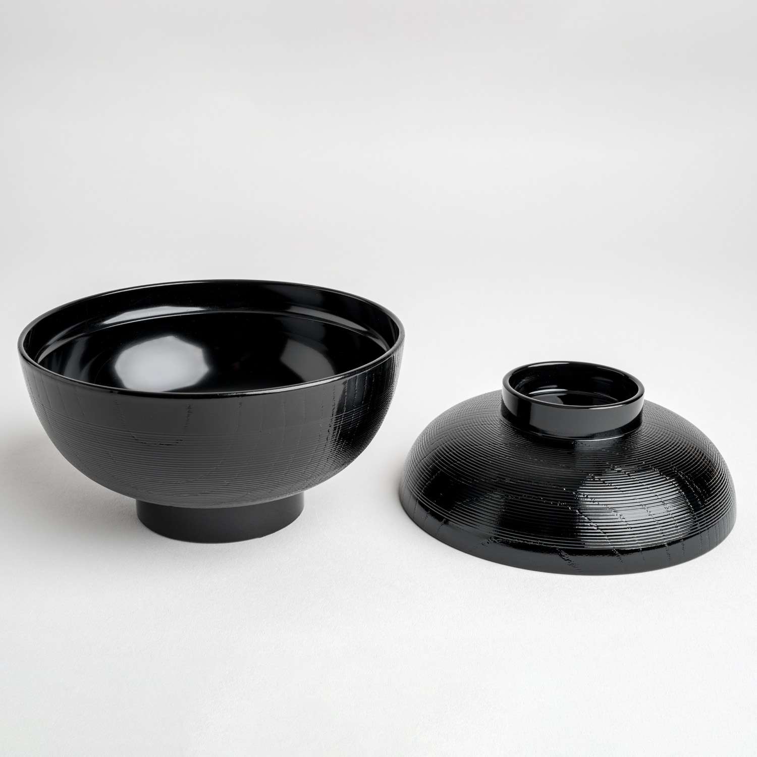 Resin Black Mokume Lidded Soup Bowl 4.75