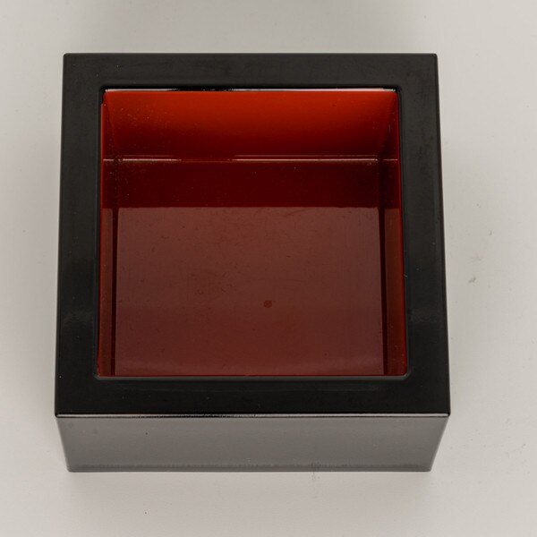 Image of Plastic Lacquered Sake Box 3