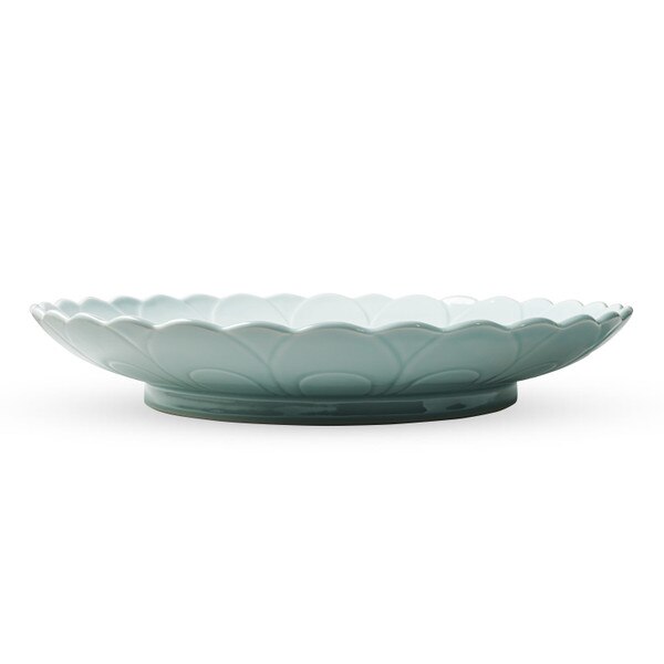 Image of Flower Petal Round Plate 14.5" 2