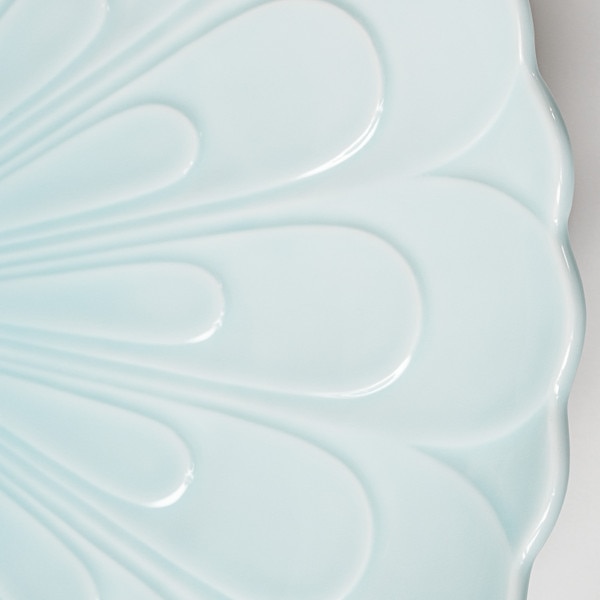 Image of Flower Petal Round Plate 14.5" 4