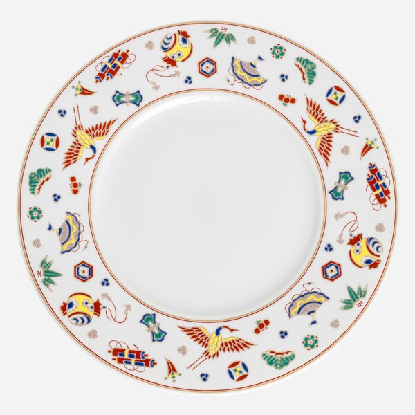 Image of Takara Zukushi Round Plate 11.25" 3