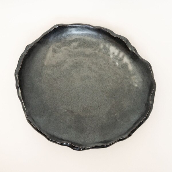 Image of Tessa Black Abstract Plate 10.5" 3