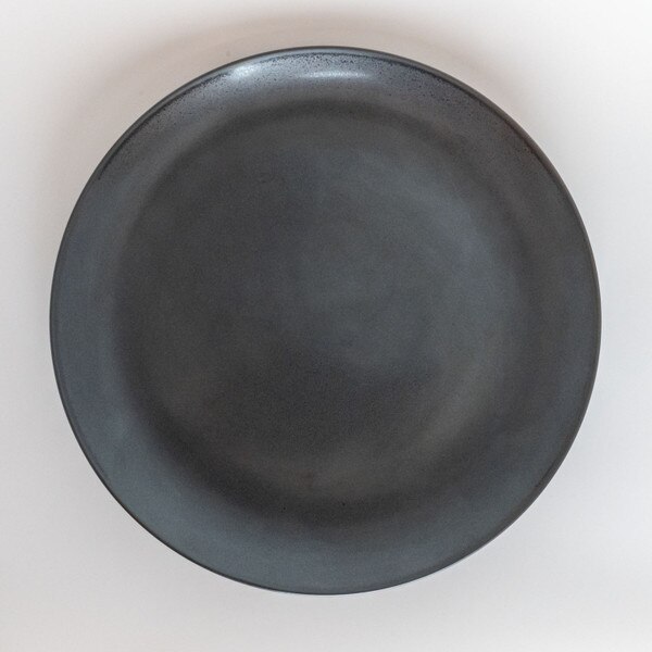 Image of Tessa Black Round Plate 9" 3