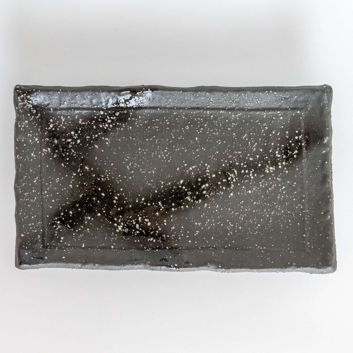 Mikage Black Speckled Footed Rectangular Plate 8.5