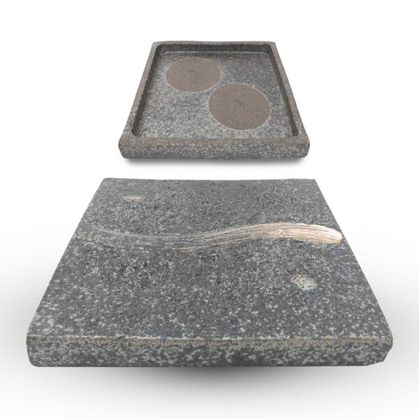 Image of Kokugama Gray Reversible Raised Square Plate 8" 5