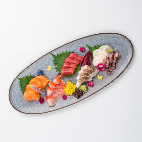 Image of Saku Slate Oval Plate 16" 4