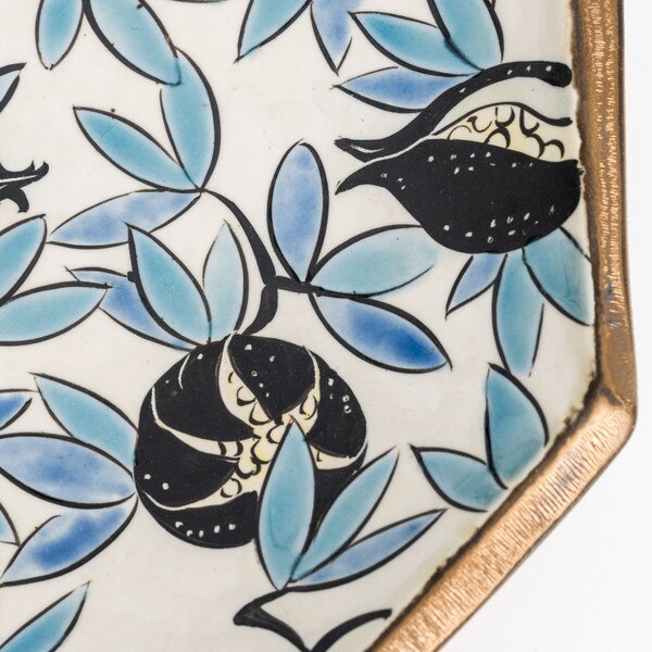 Image of Textured Bronze Fig Blue Octagon Plate 9.75" 4