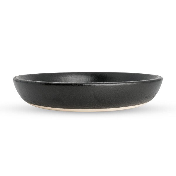 Image of Toban Grilling Carbon Black Round Plate 8.25" 2