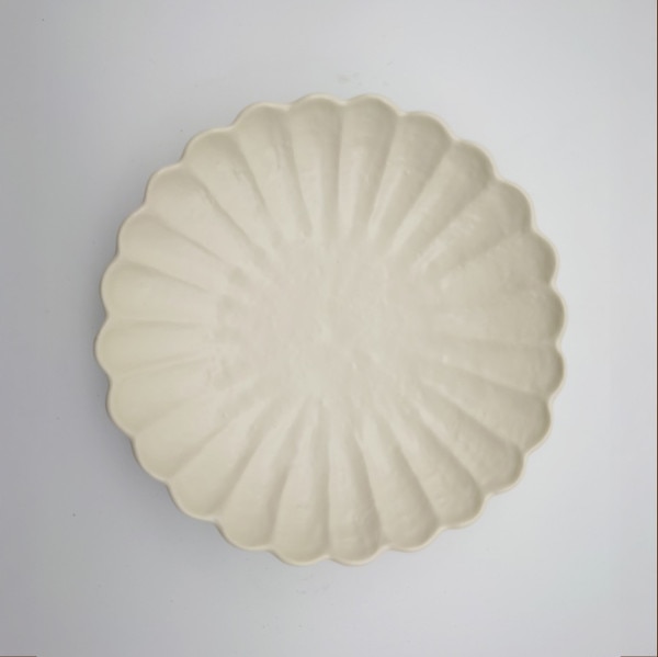 Image of Kohiki White Floral Round Plate 9.5" 3