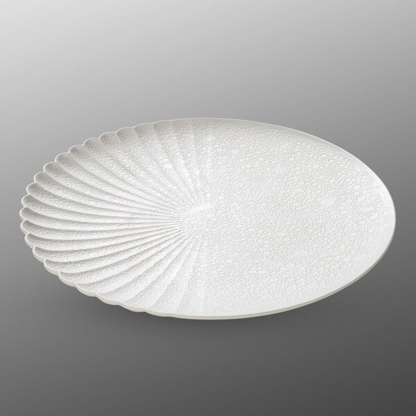 Image of White Seafoam Floral Round Plate 9" 1