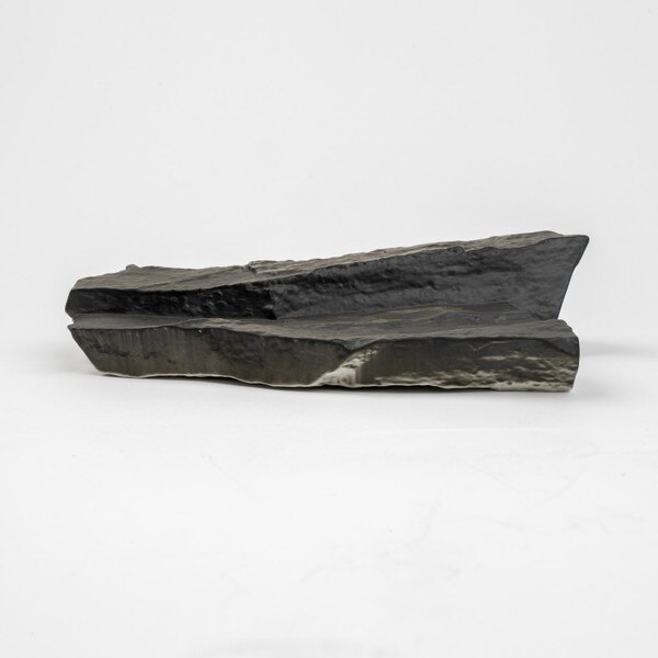 Image of Black Slate Elevated Rock Plate 7" 2