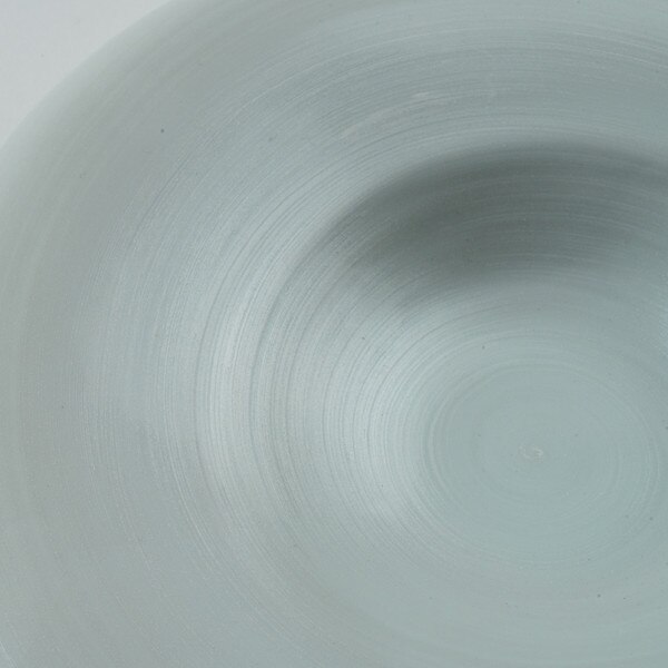 Image of Pearl White Handmade Wide Rim Coupe Plate 9.75" 4