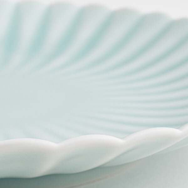 Image of Moist Seiji Kikuwari Plate 7.5" 5