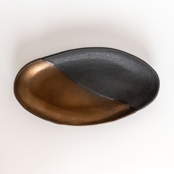 Image of Kinsai Black Oval Plate 9.25" 3