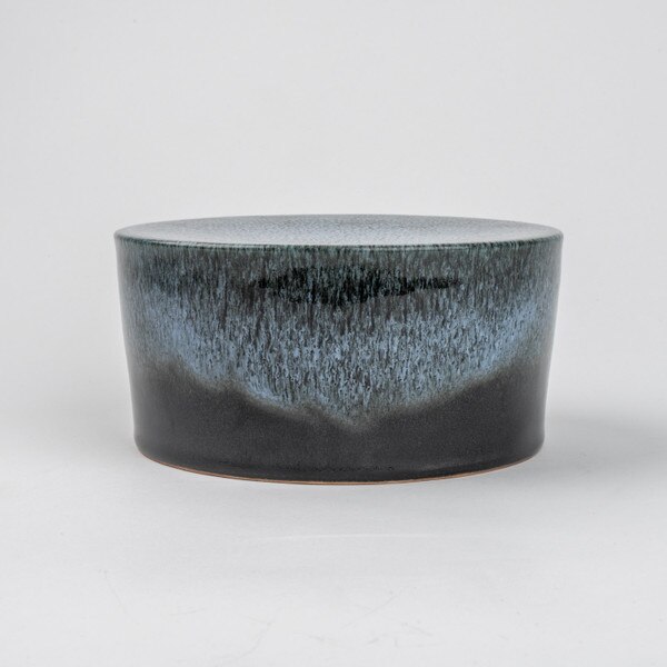 Image of Sora Gray Rised Show Plate 6.5" 2
