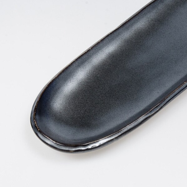 Image of Tessa Black Oval Plate 13.75" 4