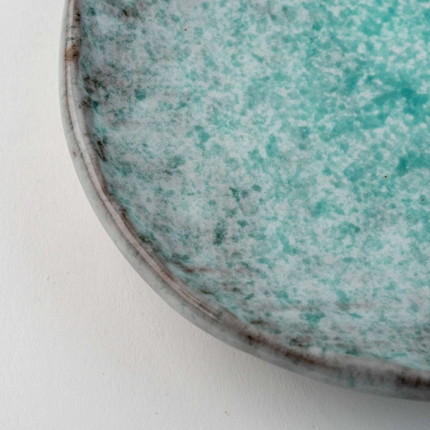 Gray Aobuki Oval Plate 6.75