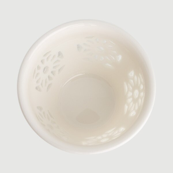 Image of Hotaru White Flower Sake Cup 2