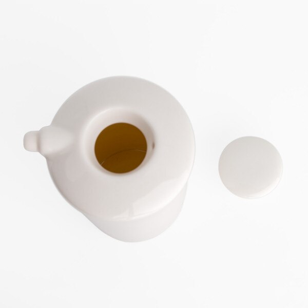Image of White Sauce Dispenser w/ Silicone Lid 5 oz 3