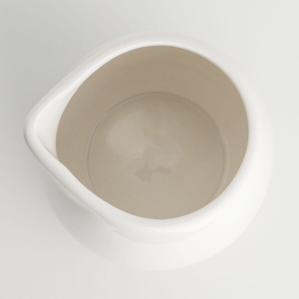 Image of Korin Durable White Round Dispenser 6 oz 3