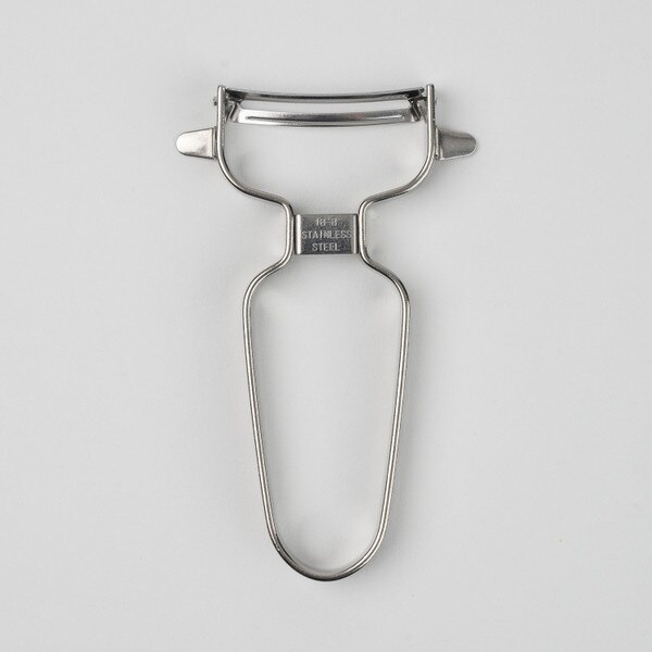 Image of Stainless Curved Blade Vegetable Peeler 3