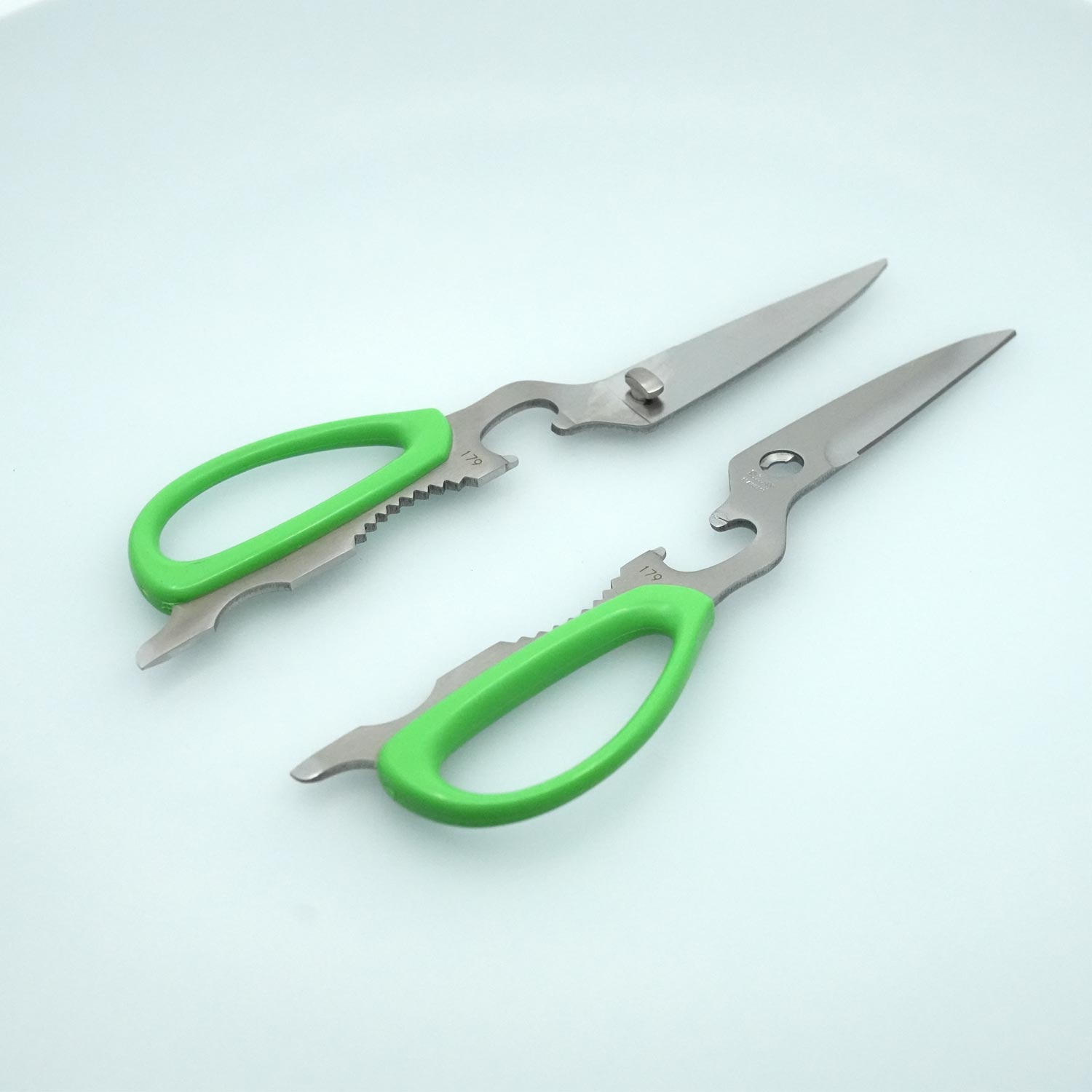 Silky Removable, Washable, Hygienic Chef Pro+ Scissor Green | KORIN