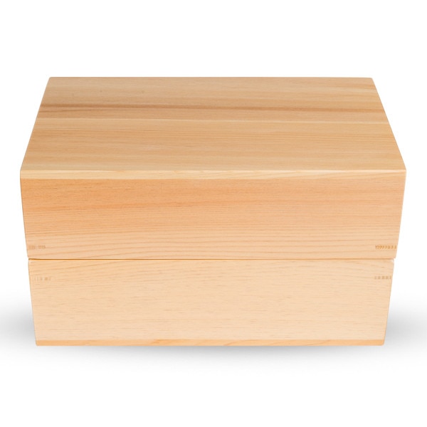 Image of Hinoki Wooden Lidded Box 7.75" 1