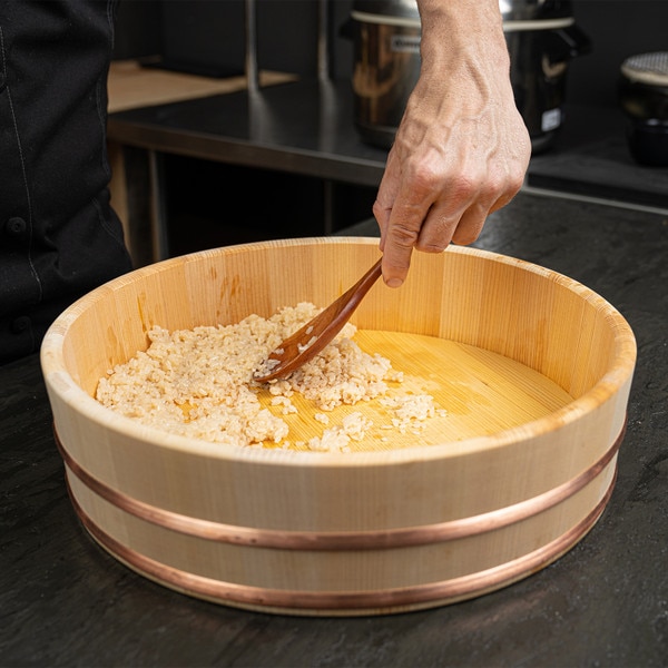 Image of Cypress Wooden Rice Mixing Tub (Hangiri) - 45cm 2