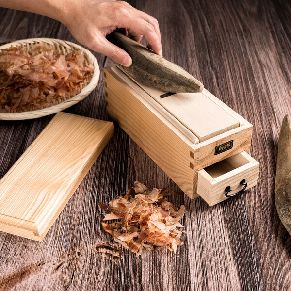 Image of Light Wooden Bonito Shaver 6