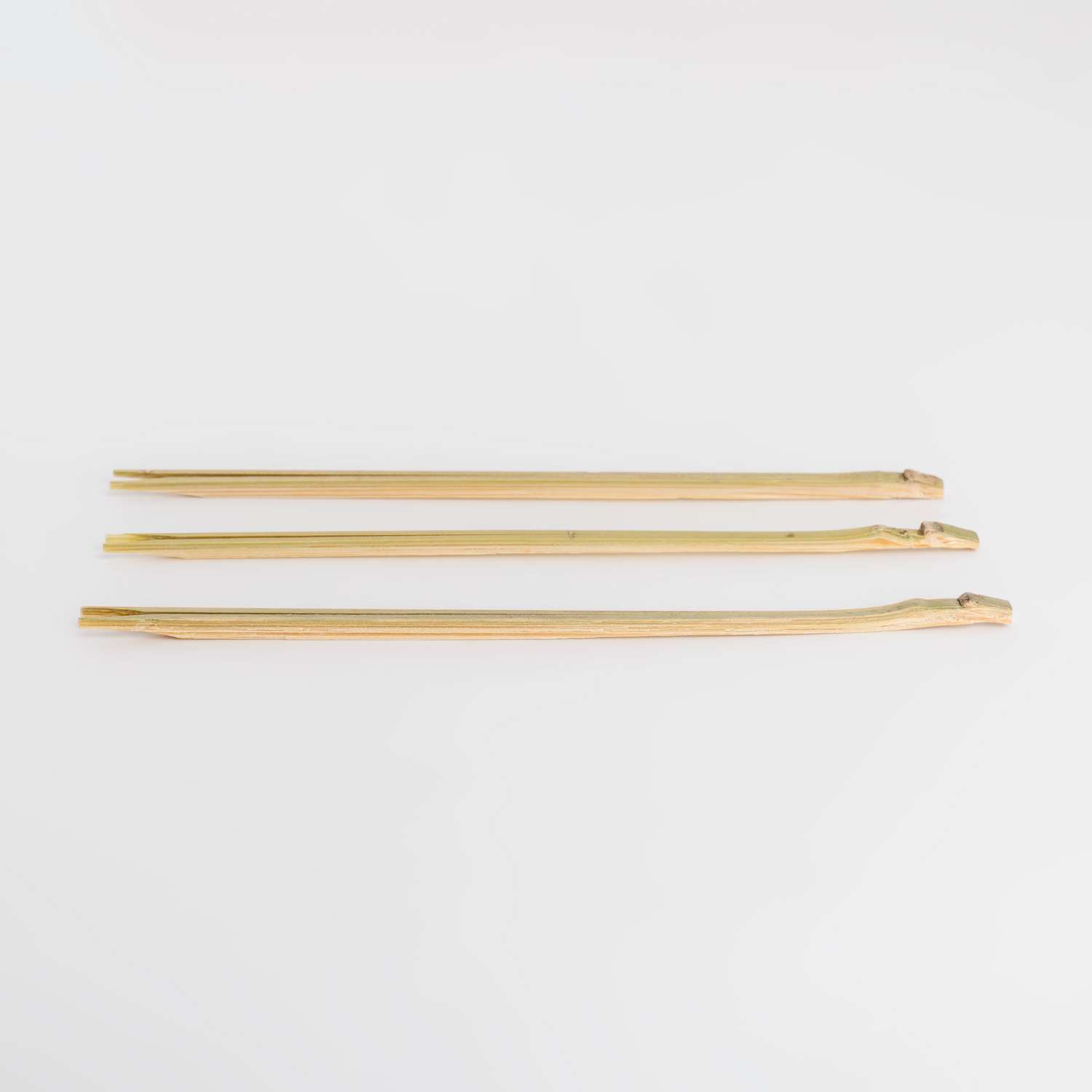 Disposable Green Bamboo Pine Needle Skewers (Matsuba Gushi) 4”L