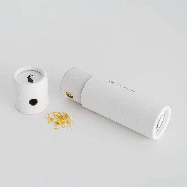 Image of Hanafubuki Edible Gold Flakes Super Fine 0.2 Grams | Rare Value Size 2